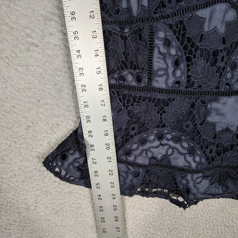 Skies Are Blue Cami Top Women's Medium Navy Blue Leaf Lace Sleeveless Peplum NWT - Picture 4 of 13